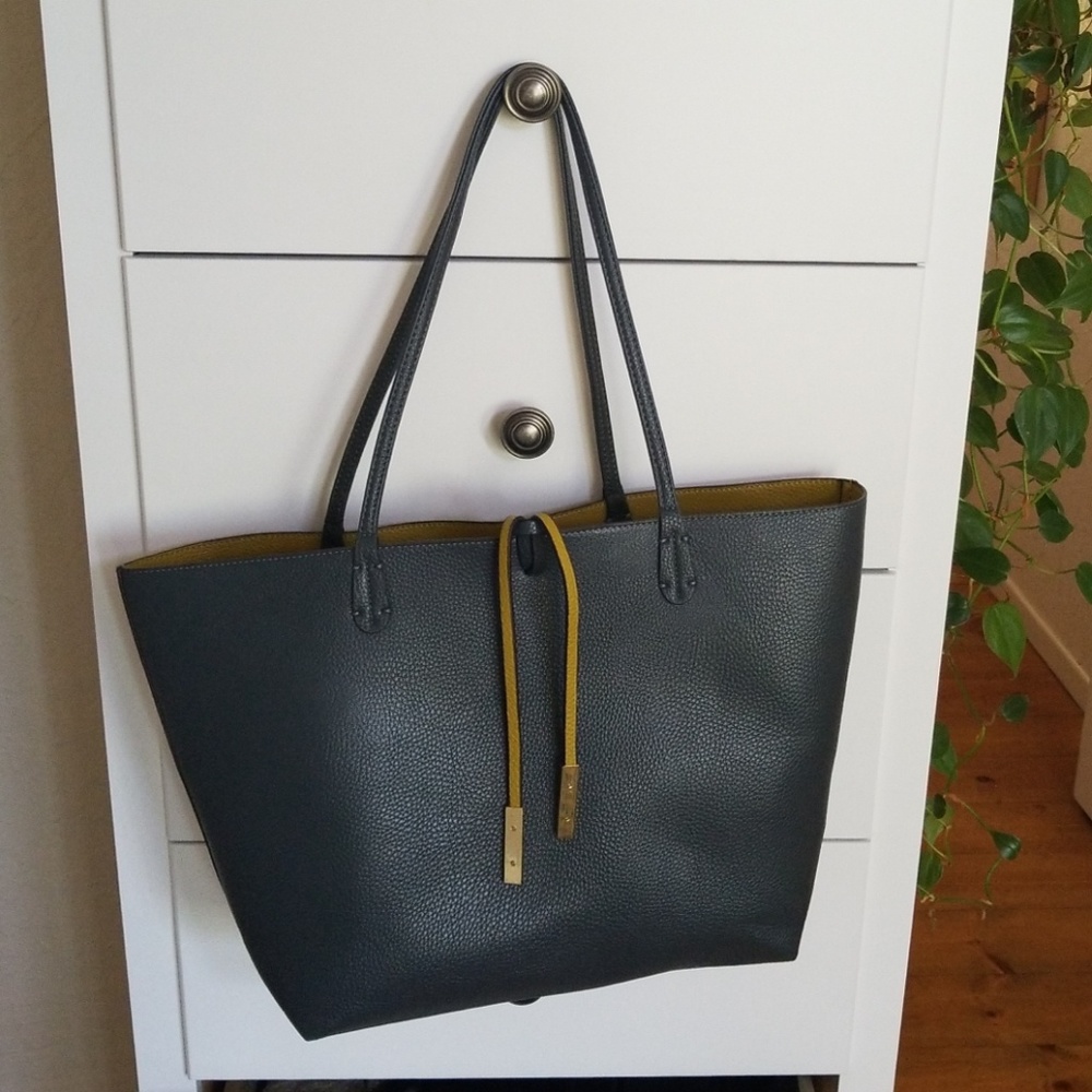 3 in 1 reversible vegan leather tote
